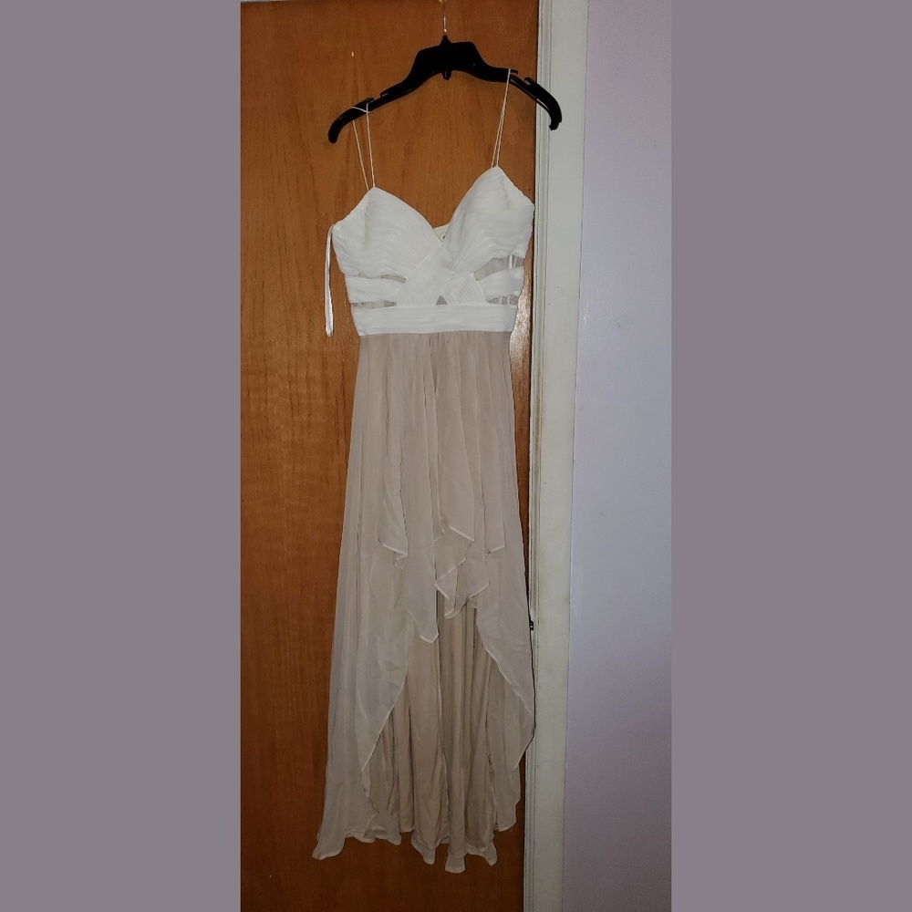 Hailey Logan by Adrianna Papell prom dress